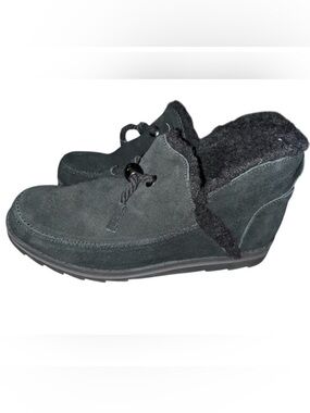 Muk Luks Water-Repellent Suede Slip-On Winter Shoes Size 8 Women’s Ziggy Boots